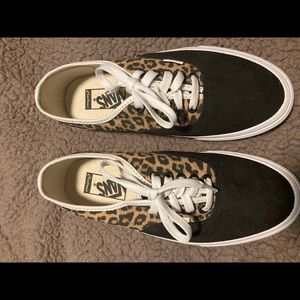 Leopard print Vans
